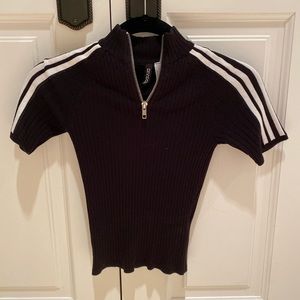 H&M black and white zip up sweater tee